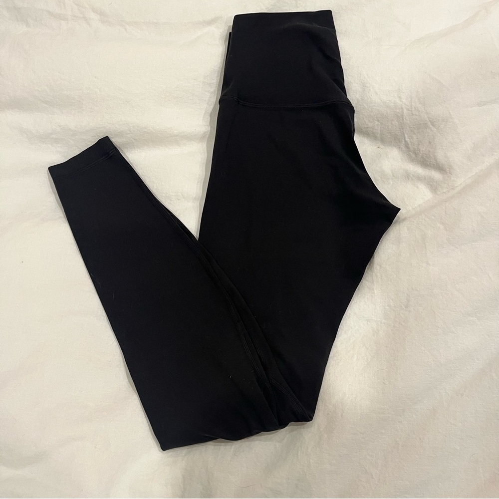Lululemon Align High Rise Leggings 28" Size 6 - LIKE NEW - Picture 4 of 7